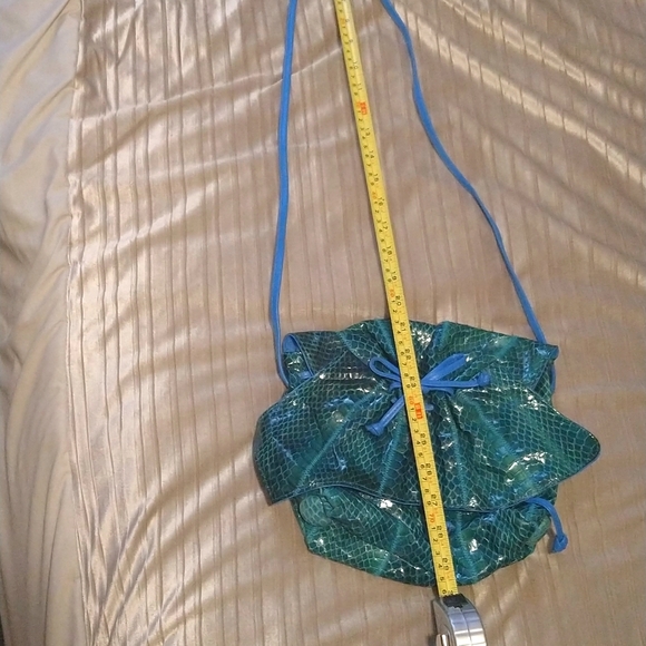 Gorgeous VTG Leather Snakeskin Purse - Picture 5 of 6